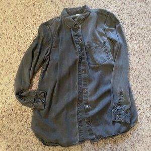 Old Navy Medium Tencel Button Up Grey